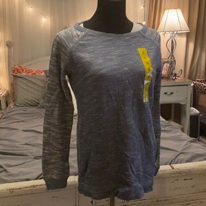 Women’s S champion sweater- so cute